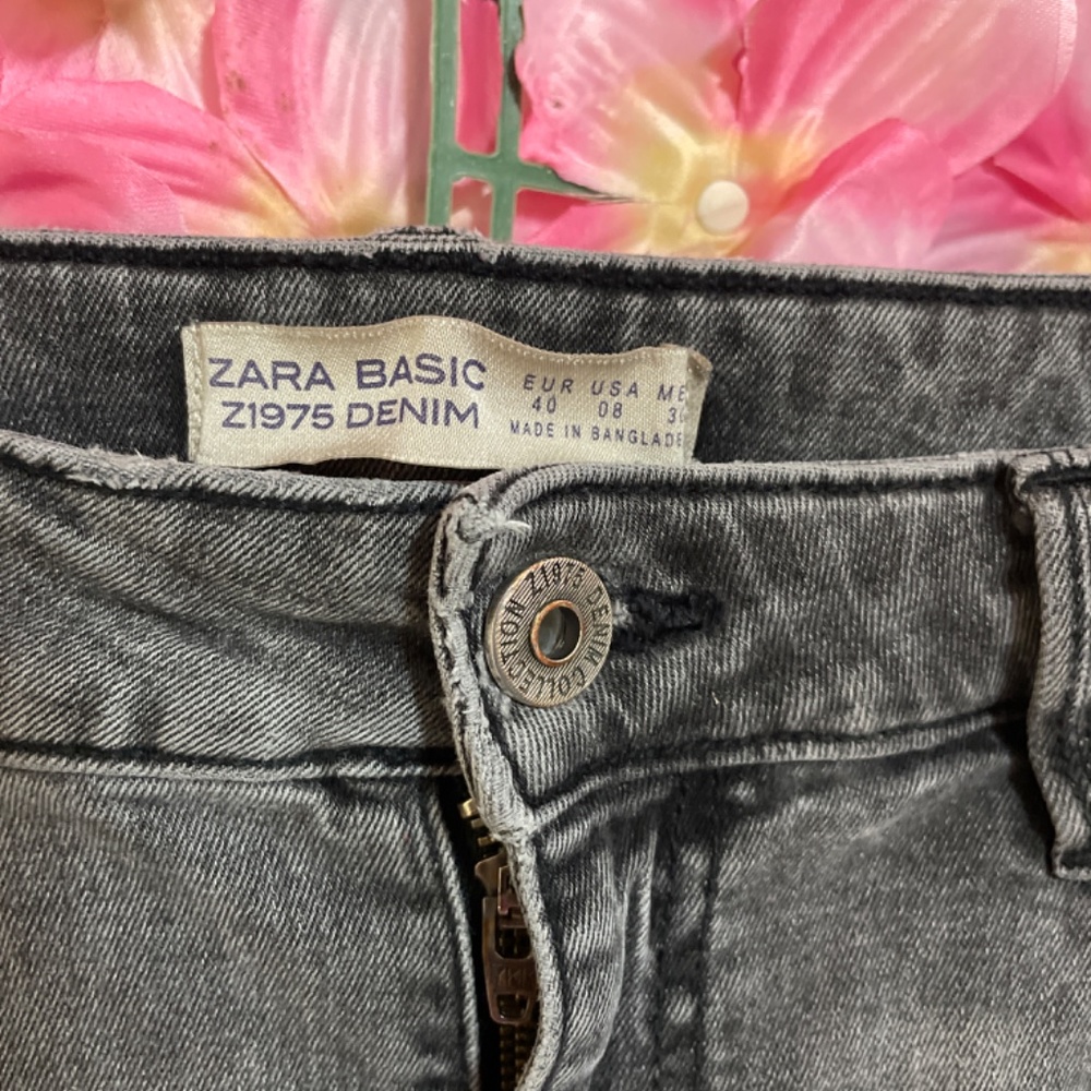 Zara Basic Denim Jeans - image 3